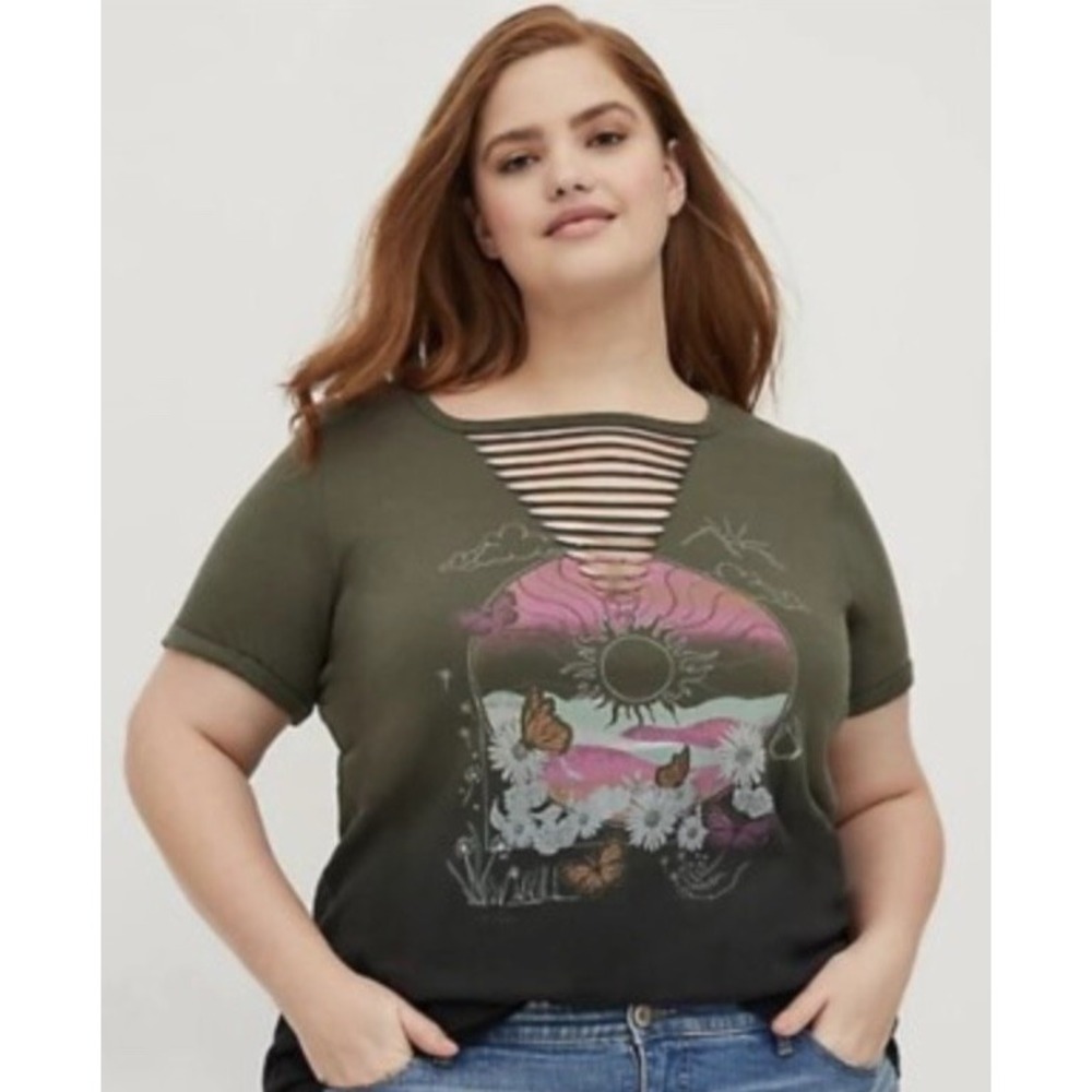 Torrid Golden Day Tee Size 1X Tie Dye Slashed Neck Graphic Boho TShirt Green NWT